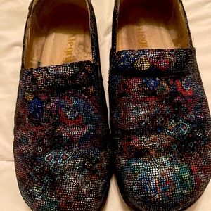 Algeria geometrical pattern nursing shoes size 37